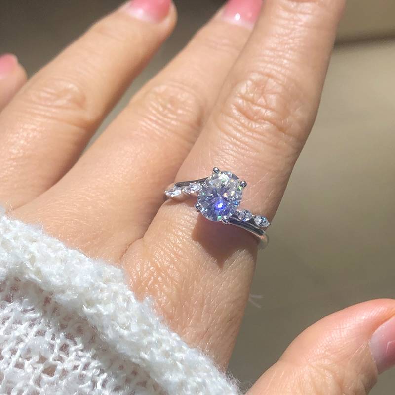 扭臂蛋形钻Women's RingS925银镀18K白金定制选款主石2.0ct/副石高碳钻